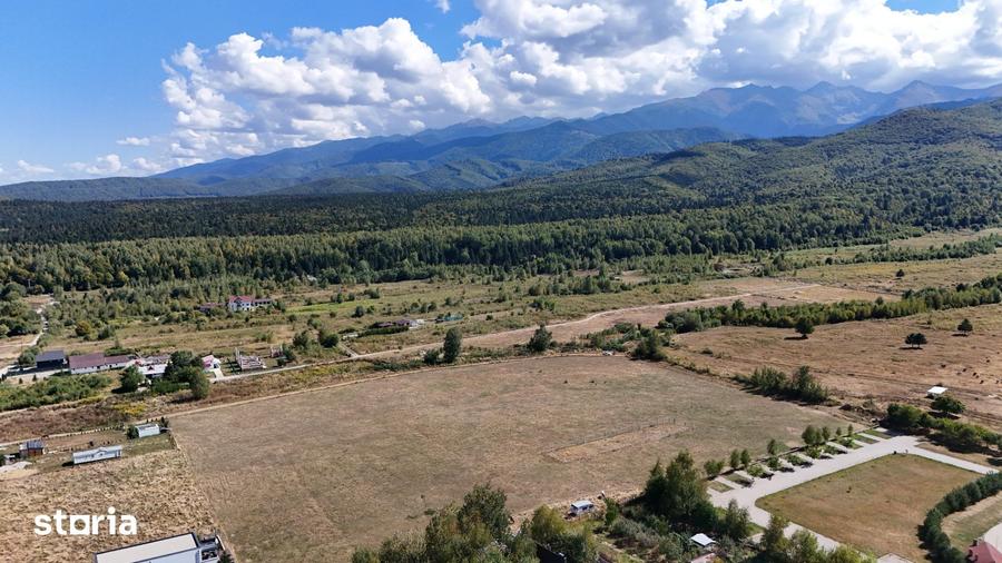Teren de 3471 mp, în Central