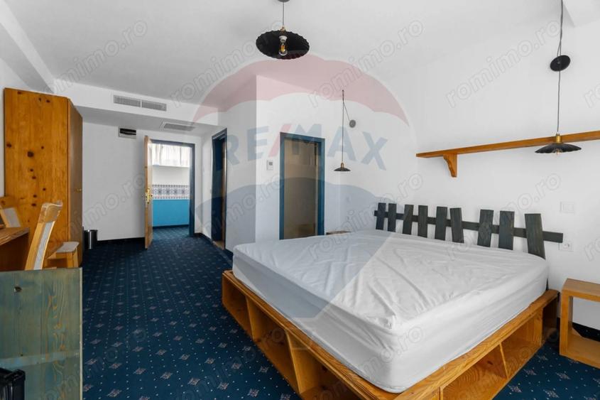 Casă cu 25 camere cu Teren 6630 Mp în Murighiol