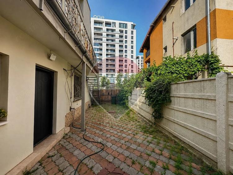 Casă cu 6 camere în Cotroceni