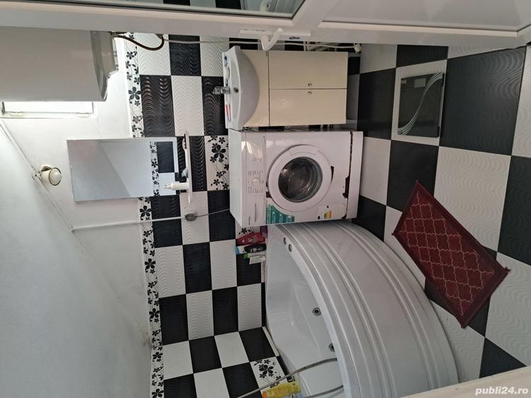 Casă cu 6 camere cu Teren 500 Mp în Arini
