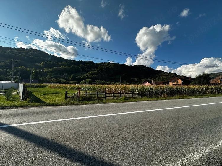 Teren de 1100 mp, în Feldru