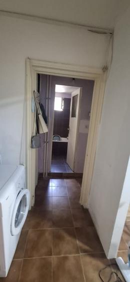 Apartament cu 3 camere semidecomandat în Crângași