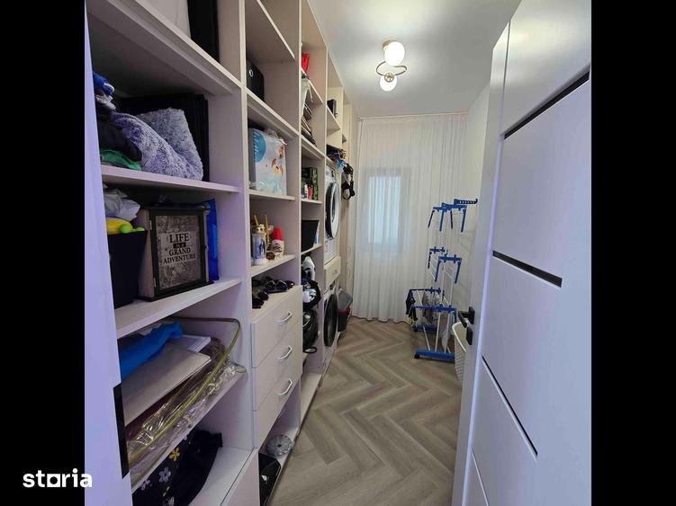 Casă cu 4 camere cu Teren 430 Mp în Exterior Vest