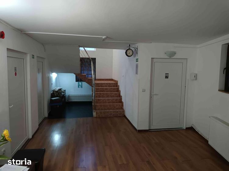 Spațiu comercial, de 794 mp, în Batiz