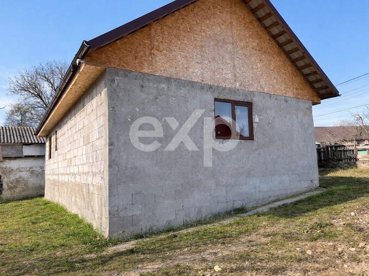 Casă individuală cu 3 camere cu Teren 1446 Mp în Buhoci