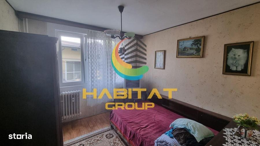 Apartament cu 4 camere decomandat, mobilat în Berceni