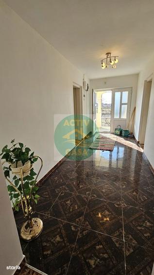 Casă cu 4 camere cu Teren 1200 Mp în Tămășeni