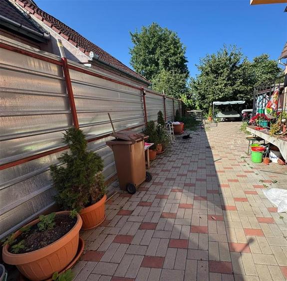 Casă individuală cu 5 camere cu Teren 545 Mp în Lupeni