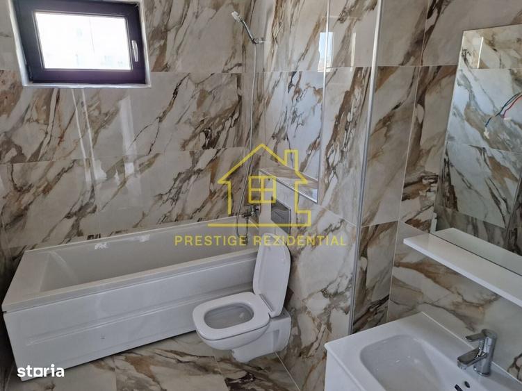 Apartament cu 3 camere decomandat în Titan