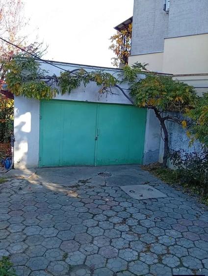 Casă cu 3 camere cu Teren 800 Mp în Titulescu