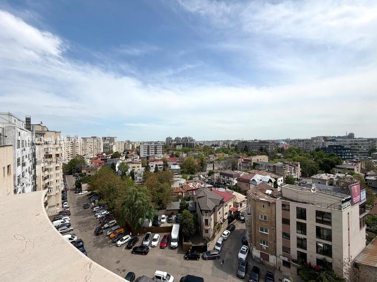 Garsonieră decomandată, mobilată în Unirii