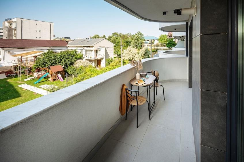 Apartament cu 2 camere decomandat în Mamaia-Sat