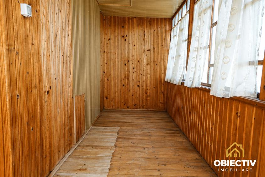 Casă individuală cu 5 camere cu Teren 500 Mp în Oglinzi