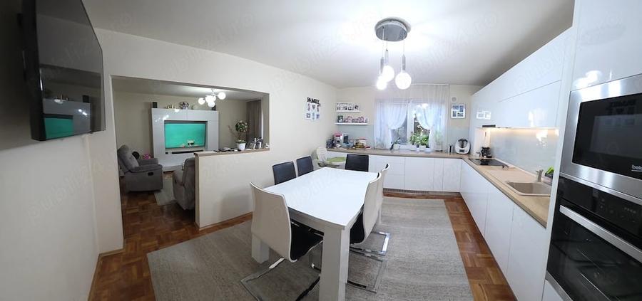 Apartament cu 3 camere decomandat în Mărăști