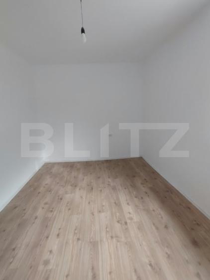 Apartament cu 3 camere semidecomandat în Câmpia Turzii