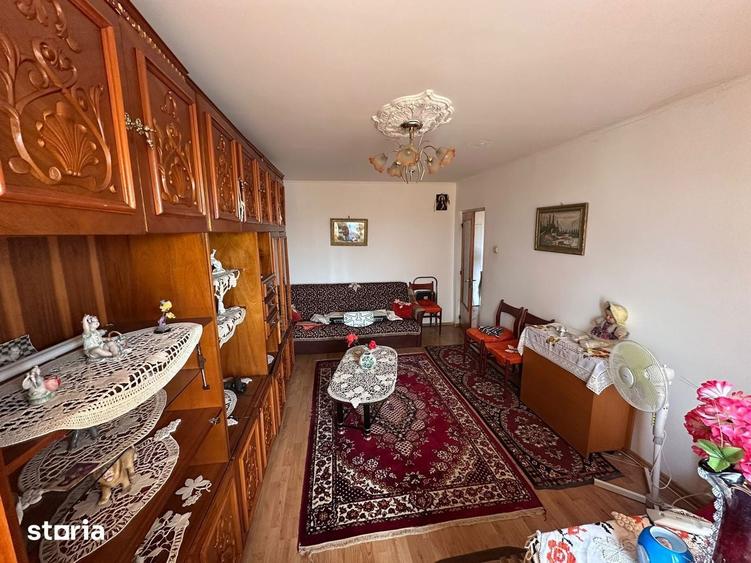 Apartament cu 3 camere decomandat, mobilat în Crângași