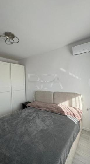 Apartament cu 3 camere decomandat, mobilat în Păcii