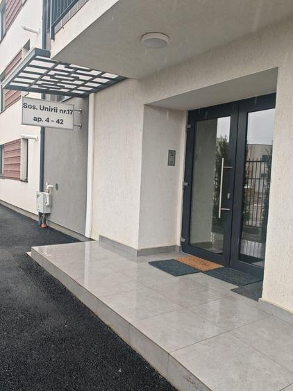 Apartament cu 2 camere decomandat în Petrești