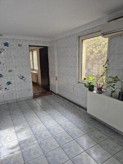 Casă cu 4 camere cu Teren 245 Mp în Giurgiului