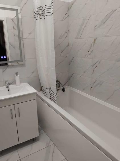 Garsonieră decomandată în Regie