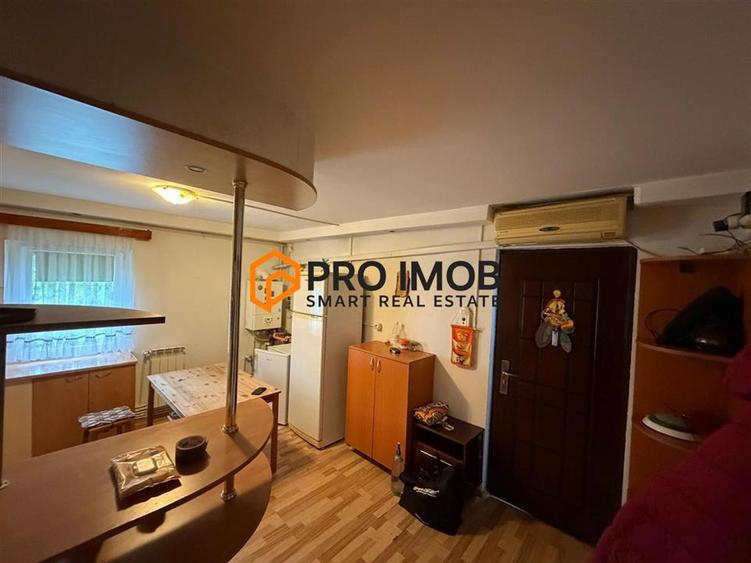 Apartament cu 2 camere semidecomandat, mobilat în Unirii Sud