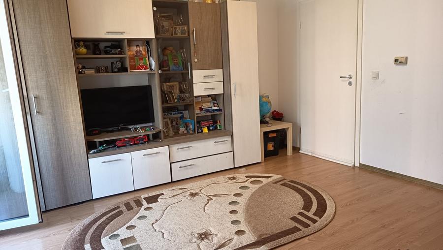 Apartament cu 2 camere decomandat în Avantgarden