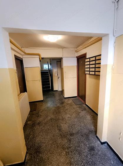 Apartament cu 2 camere semidecomandat în Ferentari