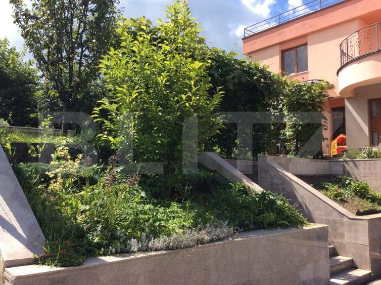 Casă individuală cu 6 camere cu Garaj în Făget