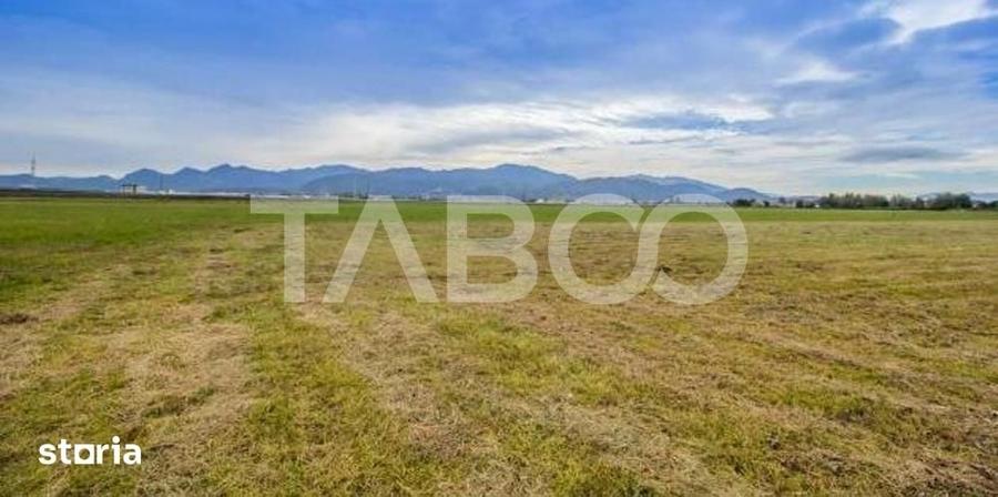 Teren de 14800 mp, în Cristian