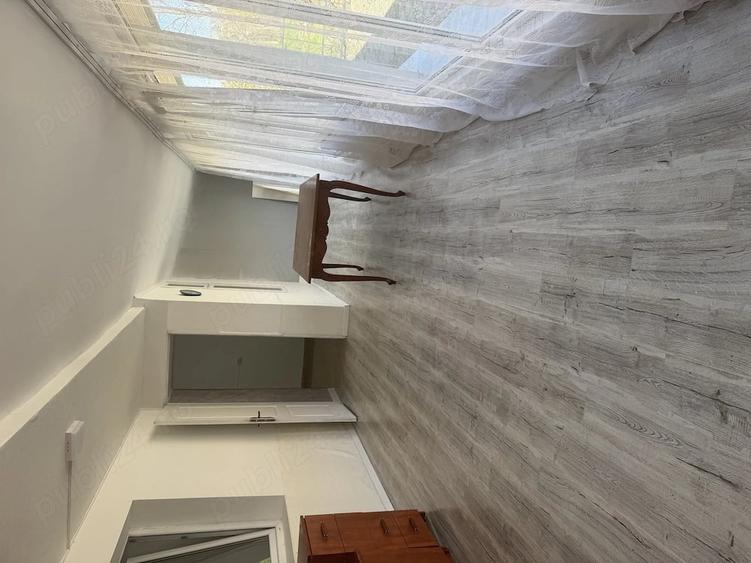 Casă cu 3 camere cu Teren 1454 Mp în Variaș