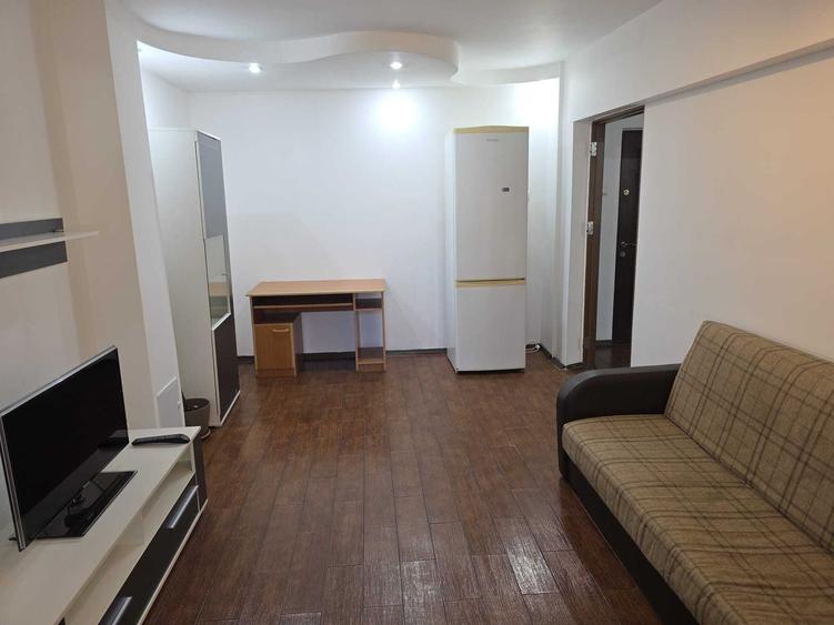 Apartament cu 2 camere decomandat în Găvana