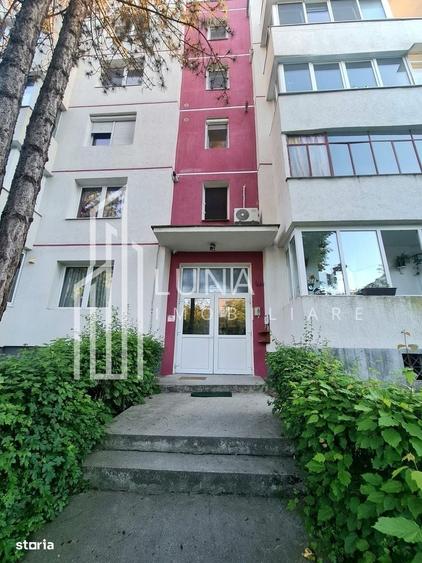 Apartament cu 3 camere decomandat în Tudor