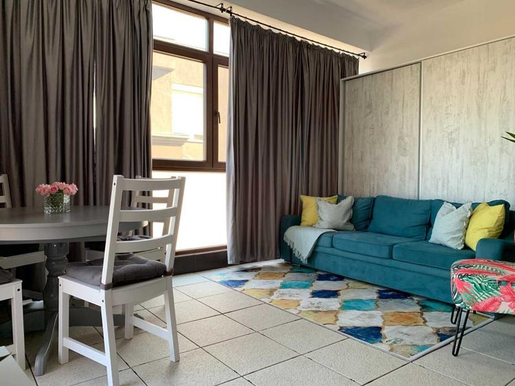 Apartament cu 3 camere semidecomandat în Central