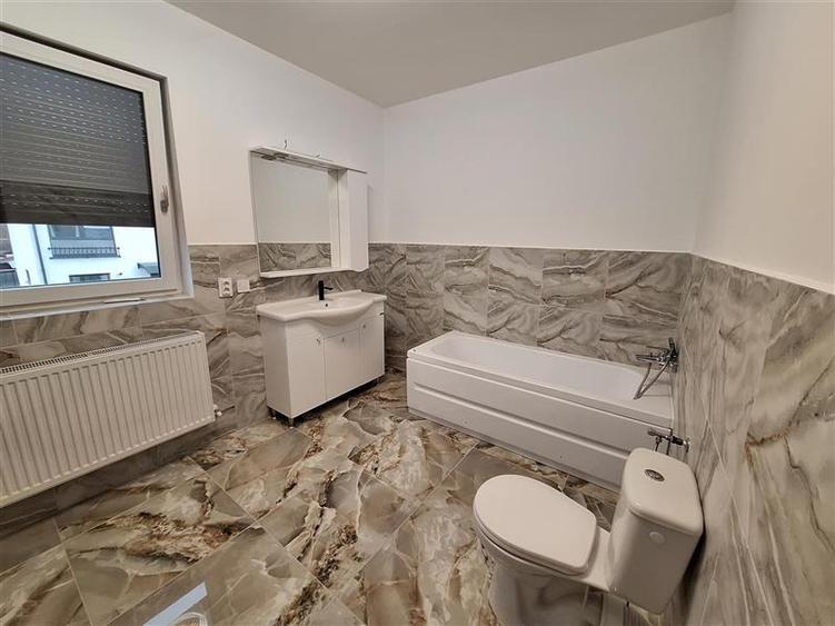 Duplex cu 4 camere cu Teren 520 Mp în 9 Mai