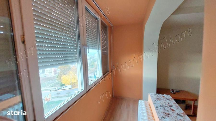 Apartament cu 2 camere decomandat în Vest
