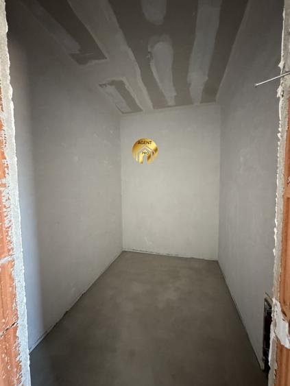Casă cu 4 camere cu Canalizare în Otopeni