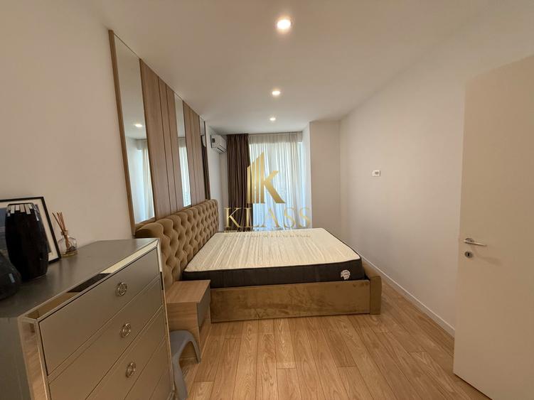 Apartament cu 3 camere semidecomandat, mobilat în Voluntari