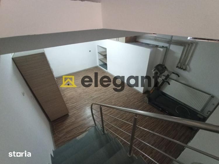 Apartament cu 5 camere în Craiovița Nouă