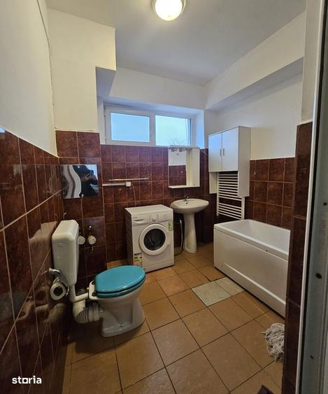 Apartament cu 3 camere decomandat în Iosia