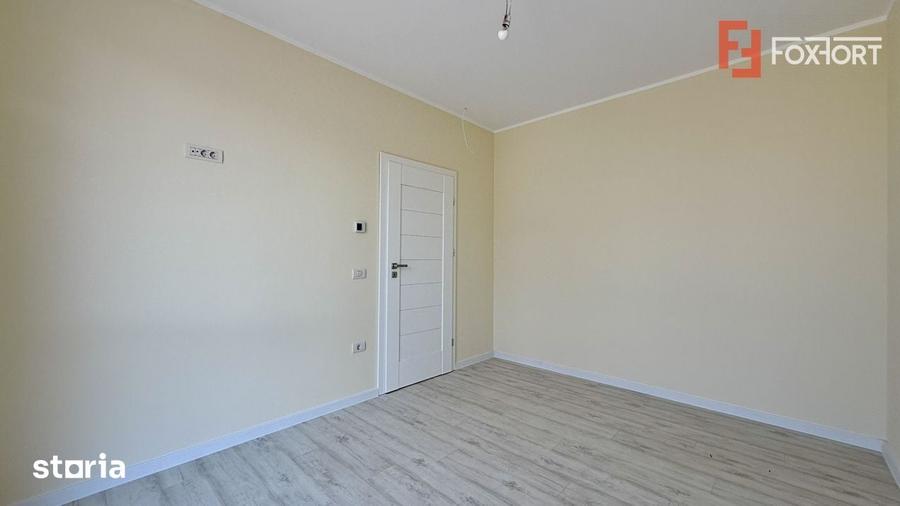 Casă cu 3 camere cu Teren 236 Mp în Remetea Mare