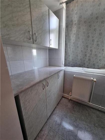 Apartament 2 cam decomandat renovat si mobilat zona 800 - 8
