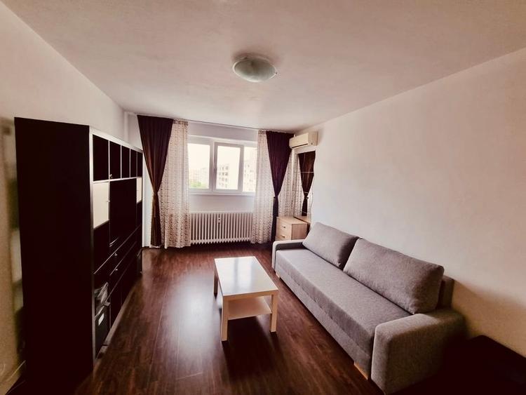 1 Decembrie - metrou, stradal, mobilată si utilată modern, renovată, libera - 1