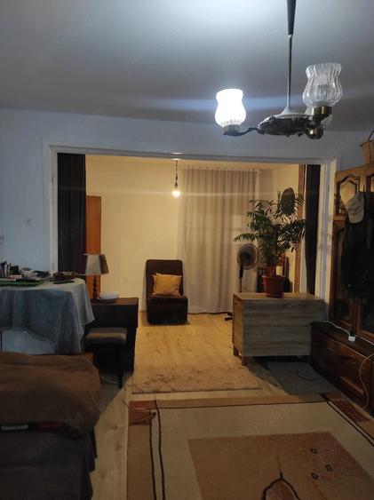 Ap 4 camere etj 2, zona Poiana Narciselor - 13