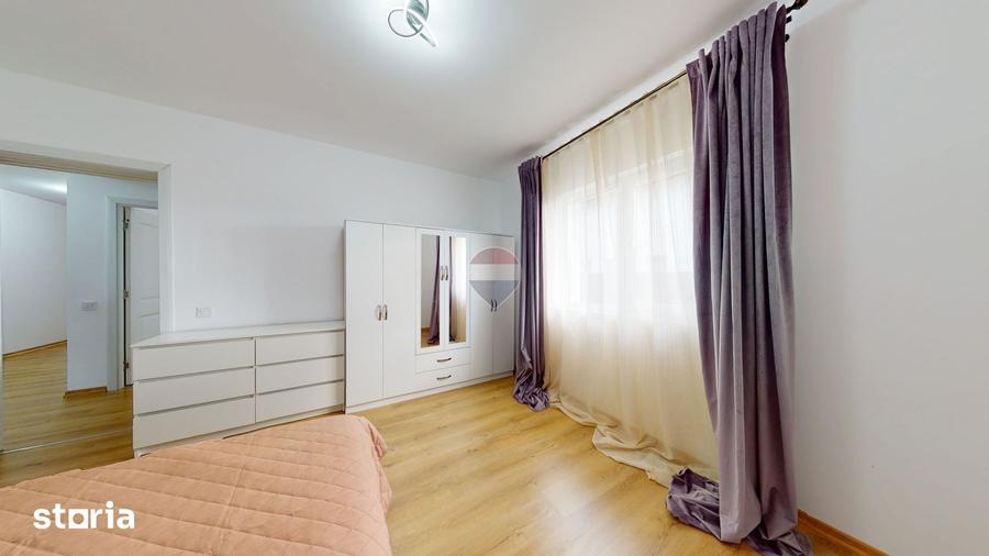 Casă cu 4 camere cu Teren 400 Mp în Sânpetru