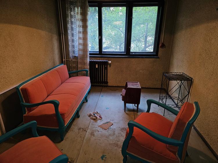 Apartament cu 3 camere decomandat în Militari