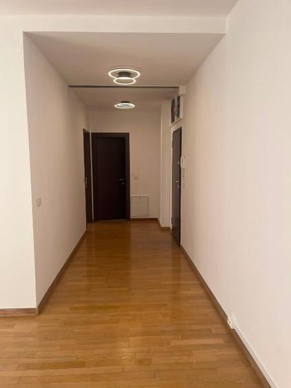 Apartament cu 2 camere decomandat în Parcul Carol