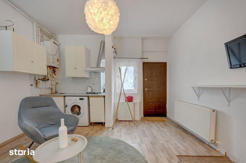 Apartament cu 2 camere, mobilat în Parcul Carol