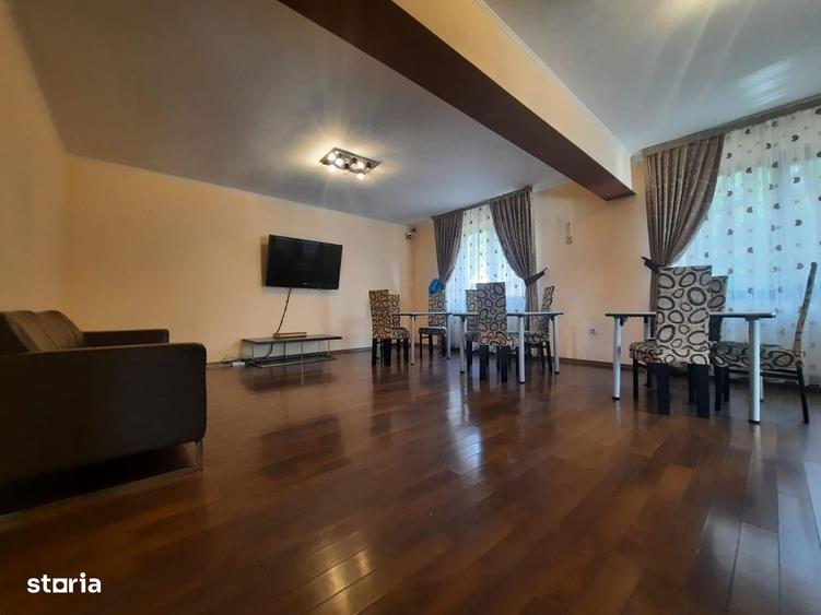 Casă cu 4 camere cu Teren 500 Mp în Predeal