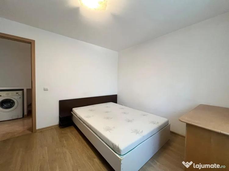 Apartament cu 3 camere decomandat în Lunei