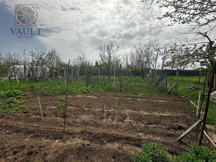 Casă individuală cu 5 camere cu Canalizare în Frumușani